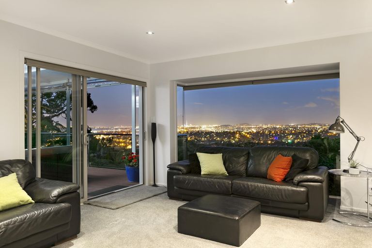 Photo of property in 39 Tawini Road, Titirangi, Auckland, 0604