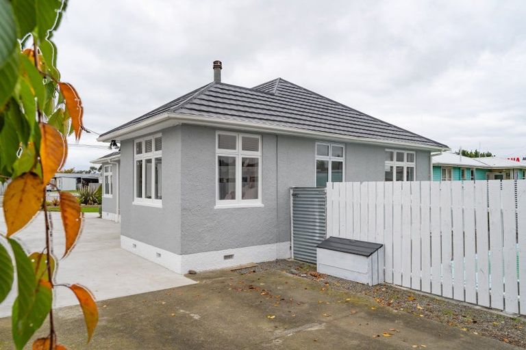 Photo of property in 382 High Street South, Carterton, 5713