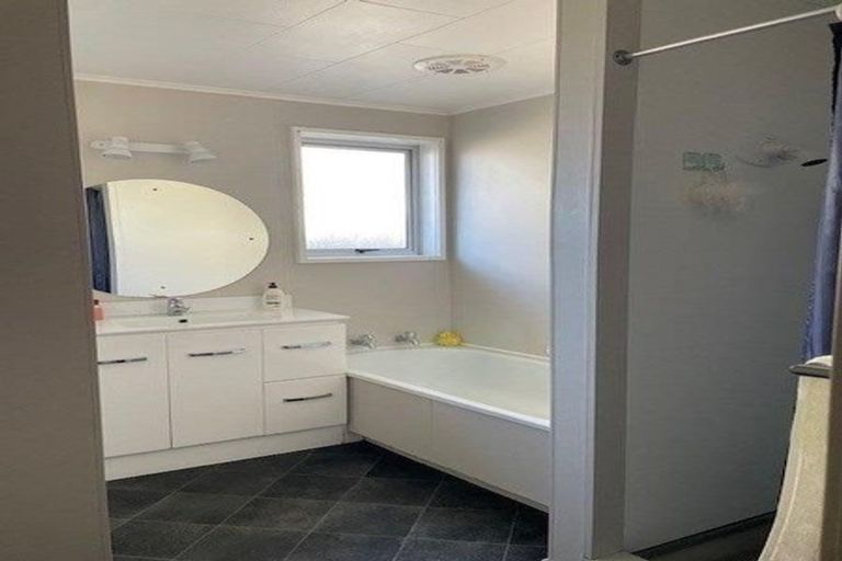 Photo of property in 5 Freyberg Avenue, Tamatea, Napier, 4112