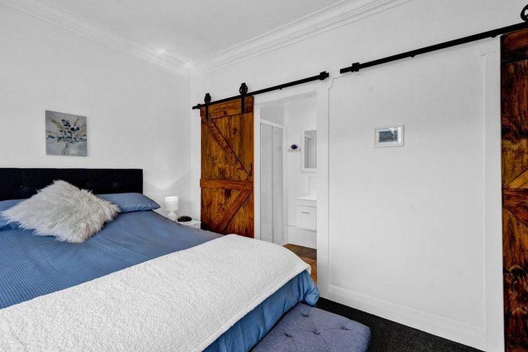 Photo of property in 18 Albion Street, Hawera, 4610