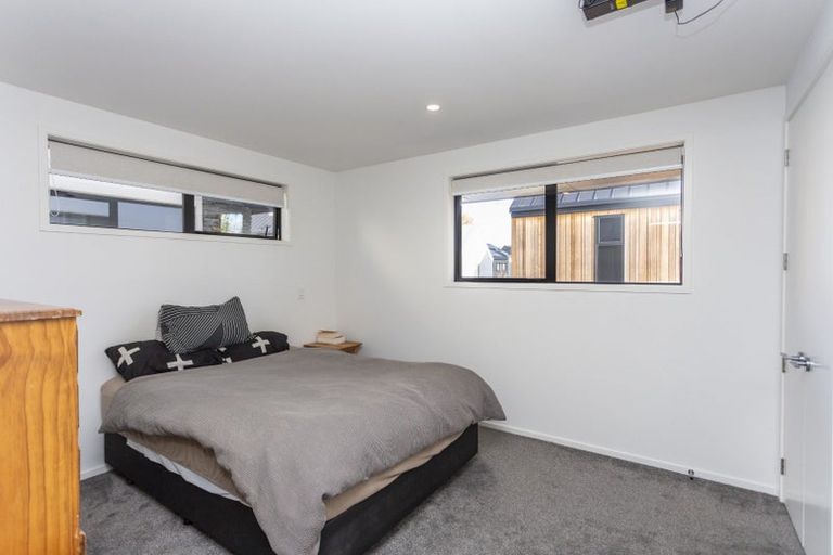 Photo of property in 2/41 Gracefield Avenue, Christchurch Central, Christchurch, 8013