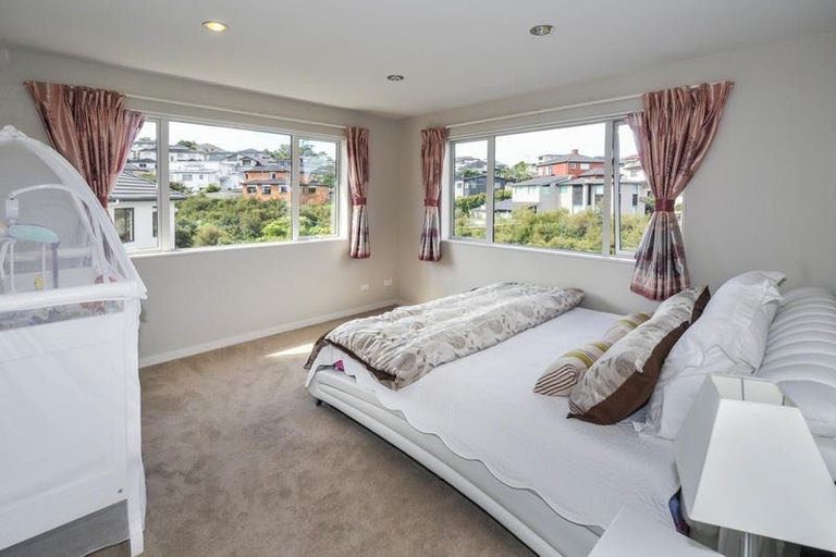 Photo of property in 7 Bintulu Place, Fairview Heights, Auckland, 0632
