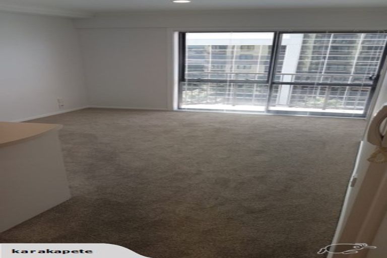 Photo of property in The Rennaissance, 7j/18 Ronwood Avenue, Manukau, Auckland, 2104