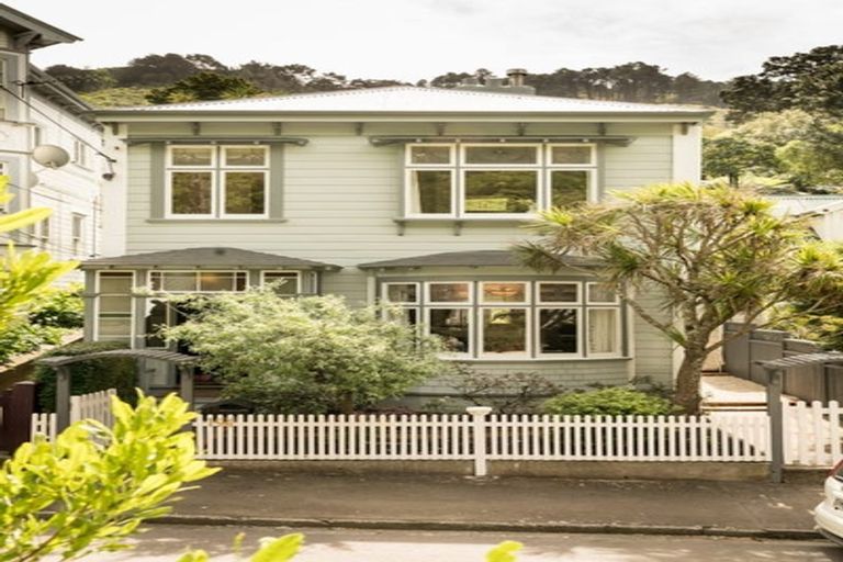 Photo of property in 194 Sydney Street West, Thorndon, Wellington, 6011