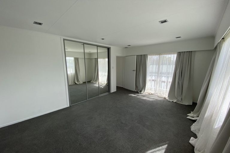 Photo of property in 43 Russleigh Drive, Dinsdale, Hamilton, 3204