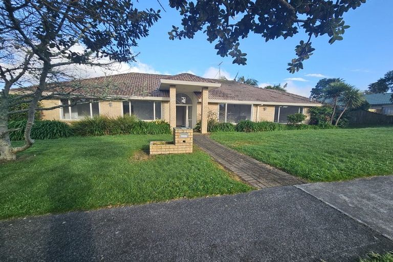 Photo of property in 2 Etwall Court, Dannemora, Auckland, 2016