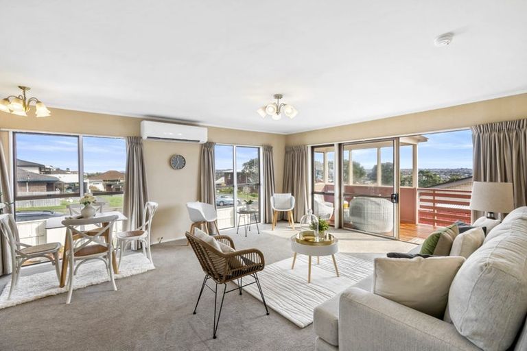 Photo of property in 76a Highland Park Drive, Highland Park, Auckland, 2010