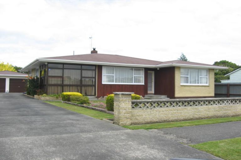 Photo of property in 11 Cargill Avenue, Feilding, 4702