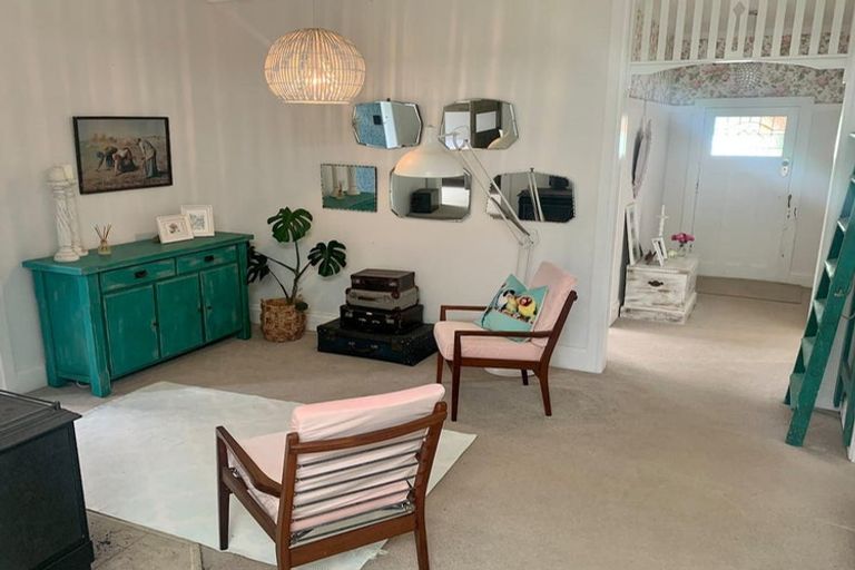 Photo of property in 4a Whitianga View, Paremata, Porirua, 5024