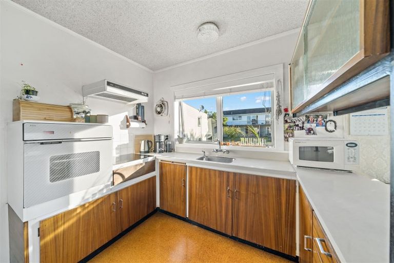 Photo of property in 1/5 Brown Street, Hauraki, Auckland, 0622