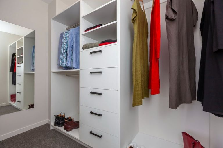 Photo of property in 77 Amohia Street, Paraparaumu, 5032