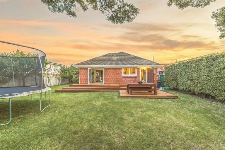 Photo of property in 419 Innes Road, Mairehau, Christchurch, 8052