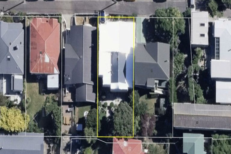 Photo of property in 9 Dover Street, Island Bay, Wellington, 6023