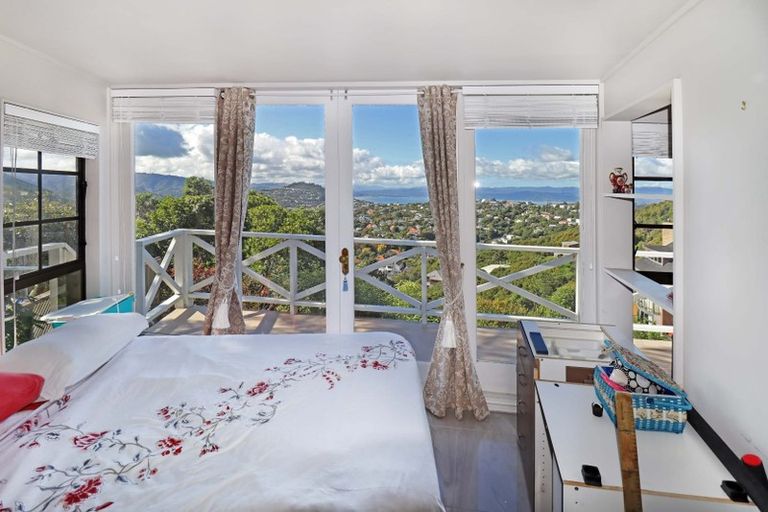 Photo of property in 50 Wrights Hill Road, Karori, Wellington, 6012