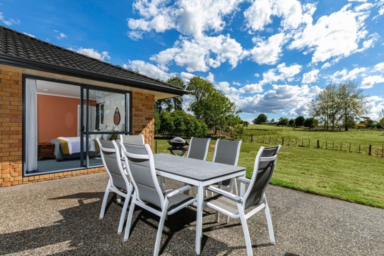 Photo of property in 16 Kennedy Road, Dairy Flat, Albany, 0792