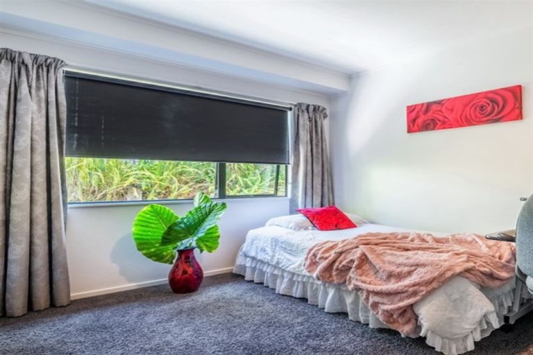 Photo of property in 19 Moore Street, Hillcrest, Auckland, 0627