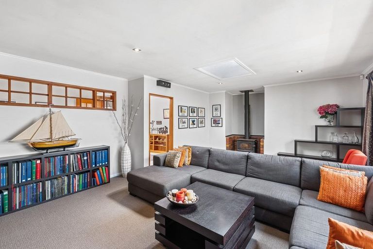 Photo of property in 100 The Esplanade, Raumati South, Paraparaumu, 5032