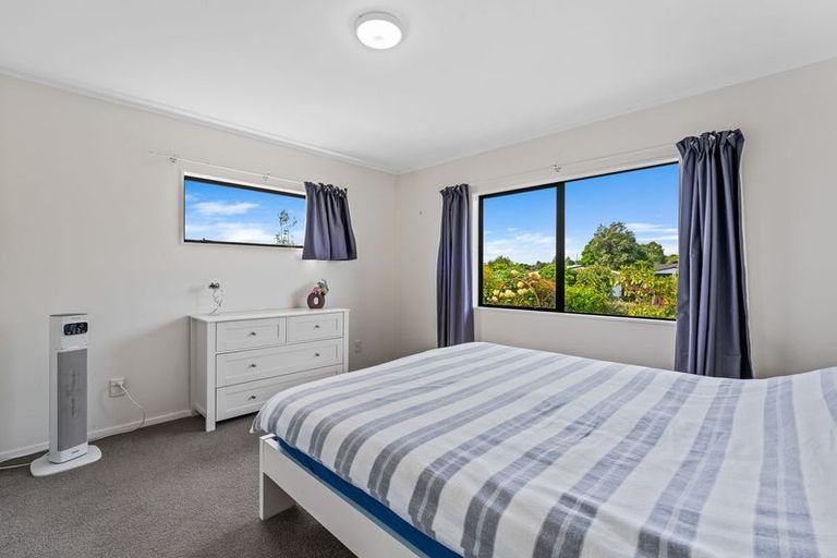 Photo of property in 11 Green Place, Richmond Heights, Taupo, 3330