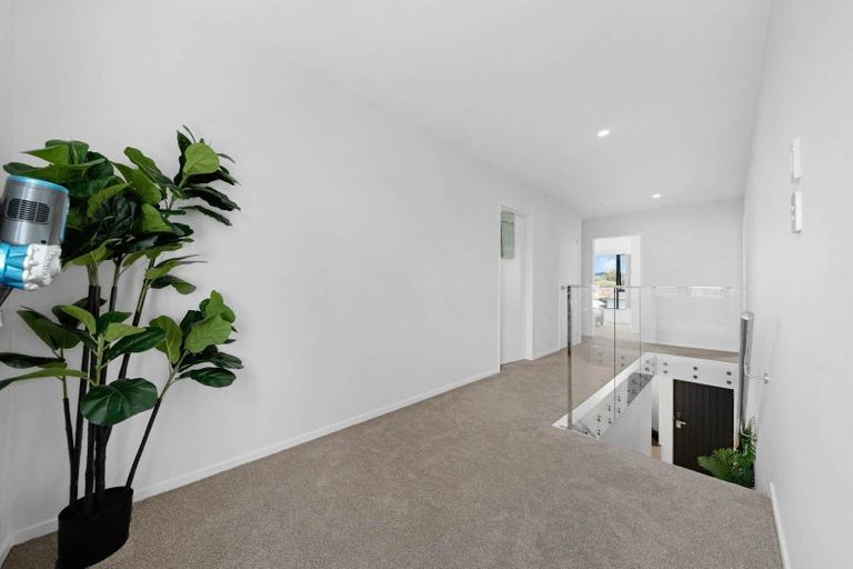 Photo of property in 70c Cargill Street, Papakura, 2110