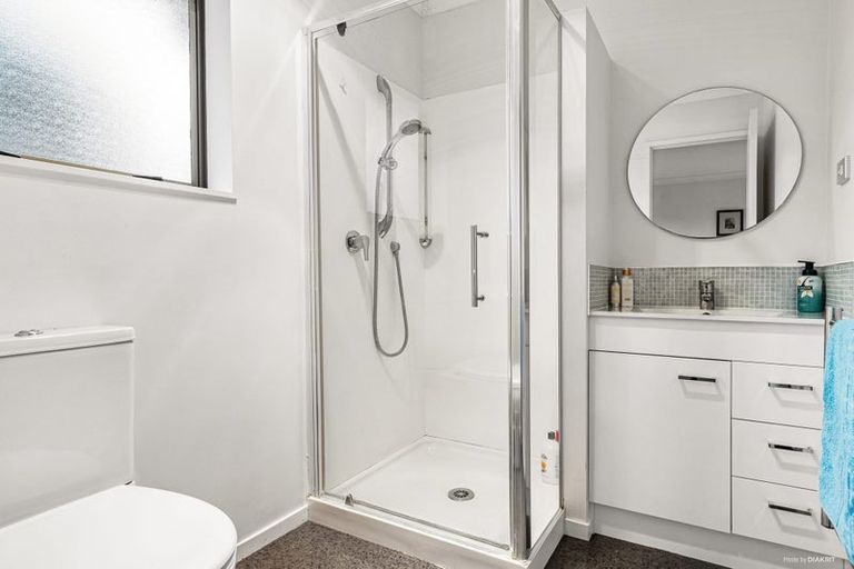 Photo of property in 7 Bayview Drive, Waiuku, 2123