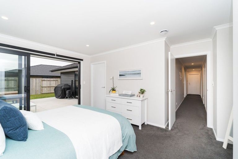 Photo of property in 97 Freedom Drive, Kelvin Grove, Palmerston North, 4470