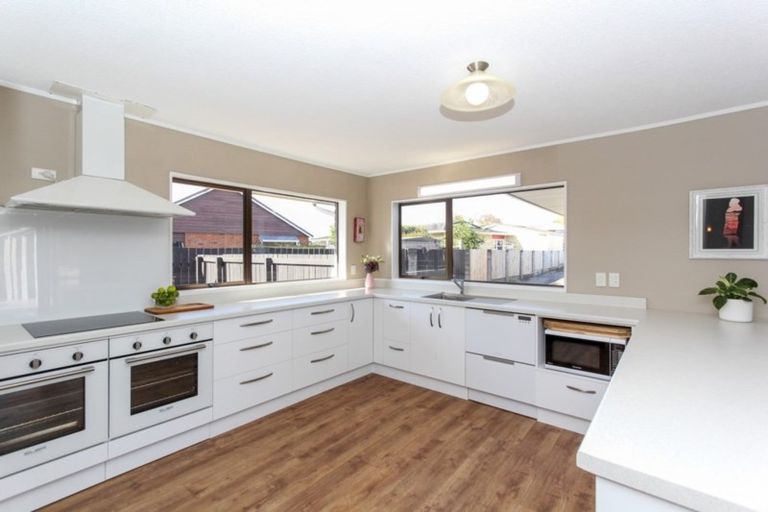 Photo of property in 13a Karamea Street, Whalers Gate, New Plymouth, 4310