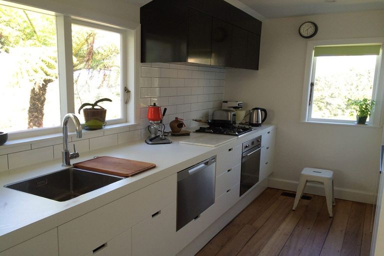 Photo of property in 28 Mortimer Terrace, Aro Valley, Wellington, 6021