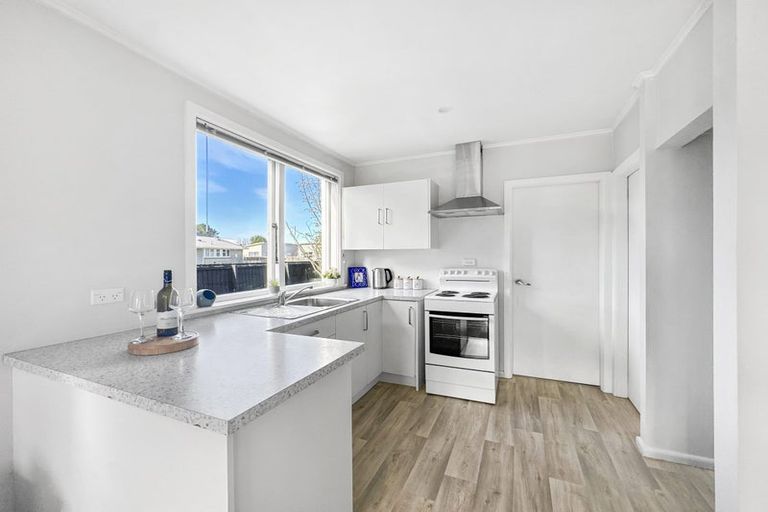Photo of property in 32 Jollie Street, Linwood, Christchurch, 8062