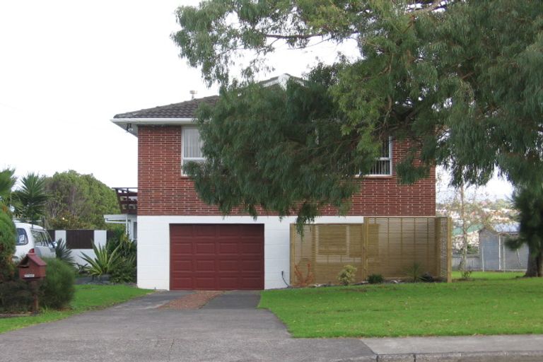 Photo of property in 107 Royal Road, Massey, Auckland, 0614