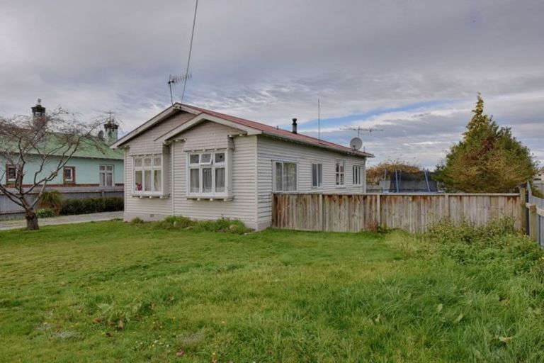 Photo of property in 6 Irving Street, Gore, 9710