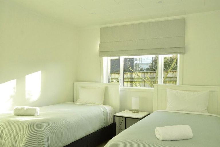 Photo of property in 25 Richmond Avenue, Richmond Heights, Taupo, 3330