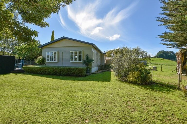 Photo of property in 90 Millars Road, Longbush, Carterton, 5792