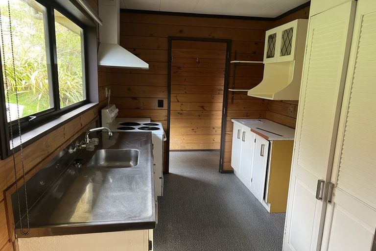 Photo of property in 68 Omapere Street, Whitby, Porirua, 5024