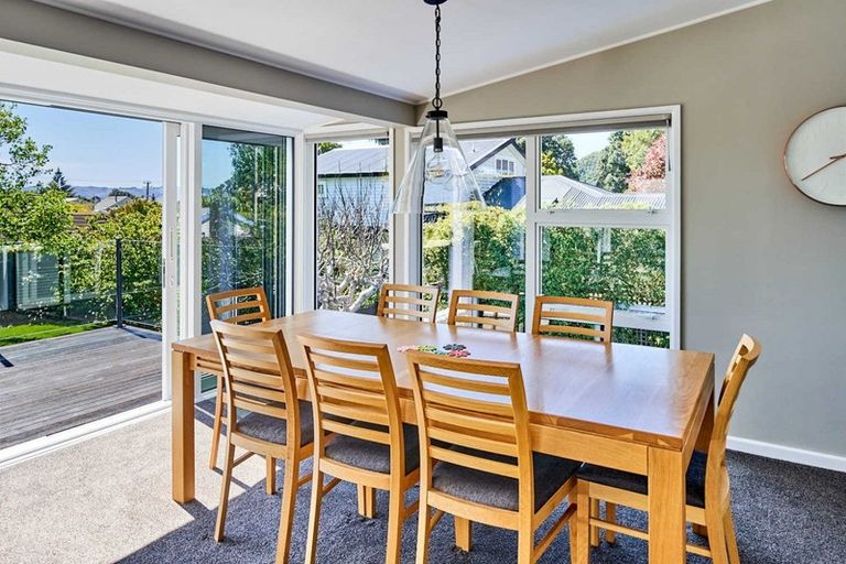 Photo of property in 21 Mahoe Street, Eastbourne, Lower Hutt, 5013