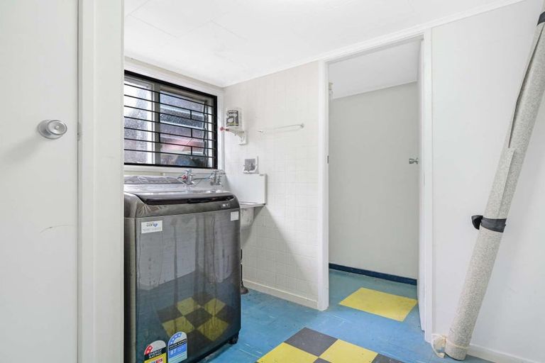 Photo of property in 45 Mountain Road, Western Heights, Rotorua, 3015