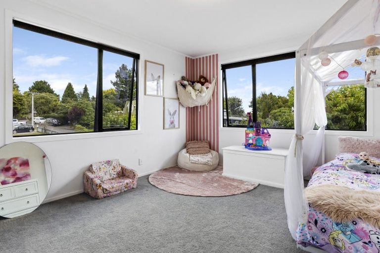 Photo of property in 1 Norfolk Road, Waipahihi, Taupo, 3330