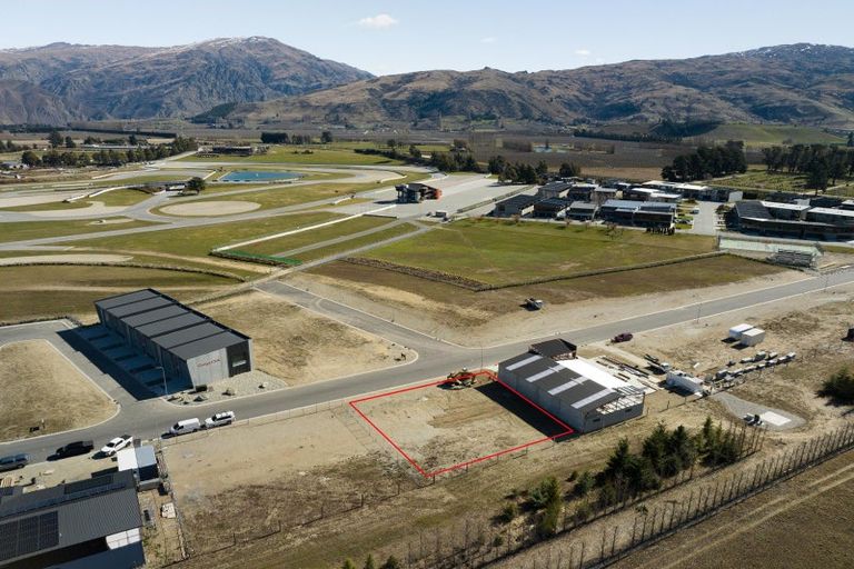 Photo of property in 15 Quinns Way, Cromwell, 9384