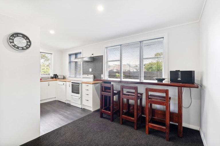 Photo of property in 5 Mason Street, Moera, Lower Hutt, 5010