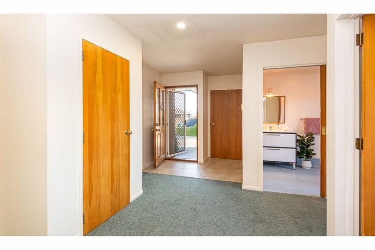 Photo of property in 9 Stopforth Street, Woodend, 7610