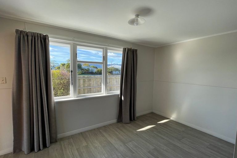 Photo of property in 12 Bentham Street, Westport, 7825