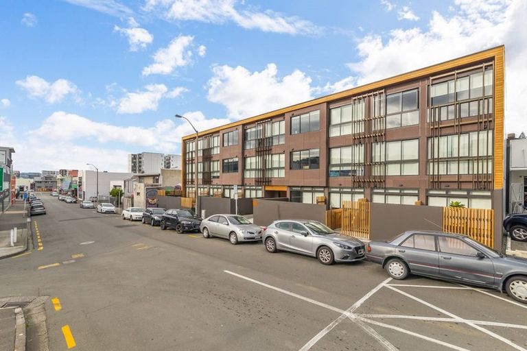 Photo of property in Vedado Apartments, 407/41 Hopper Street, Mount Cook, Wellington, 6011