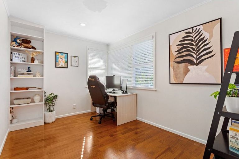 Photo of property in 9a Matata Street, Blockhouse Bay, Auckland, 0600