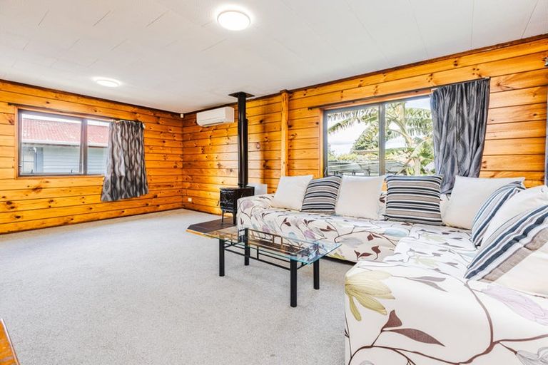 Photo of property in 2/41 Alfriston Road, Manurewa East, Auckland, 2102