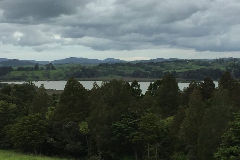 Photo of property in 237 Pahi Road, Pahi, Paparoa, 0571