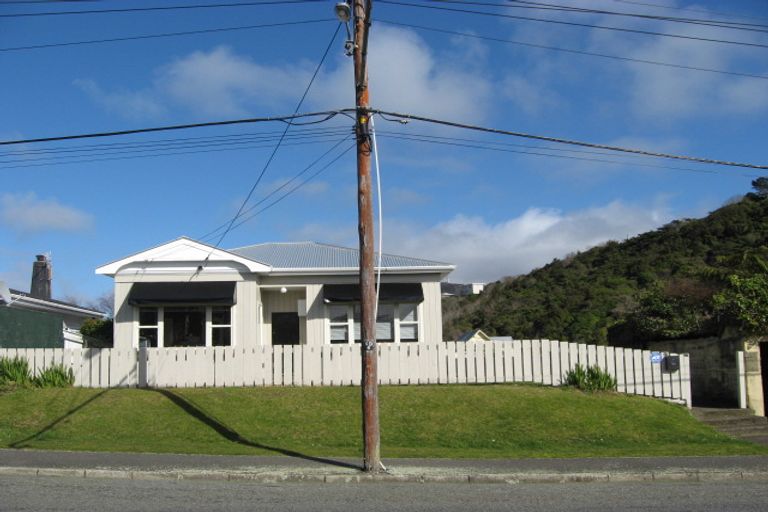 Photo of property in 15 Chamberlain Road, Karori, Wellington, 6012