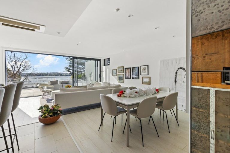 Photo of property in 13/258 Hurstmere Road, Takapuna, Auckland, 0622