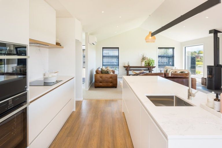 Photo of property in 30 Nikau Drive, Redwoodtown, Blenheim, 7201