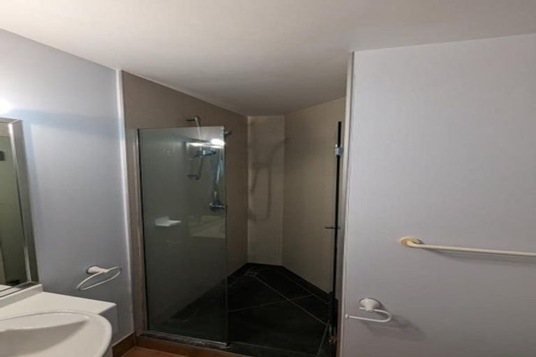 Photo of property in 1e/25 Maclean Street, Paraparaumu Beach, Paraparaumu, 5032