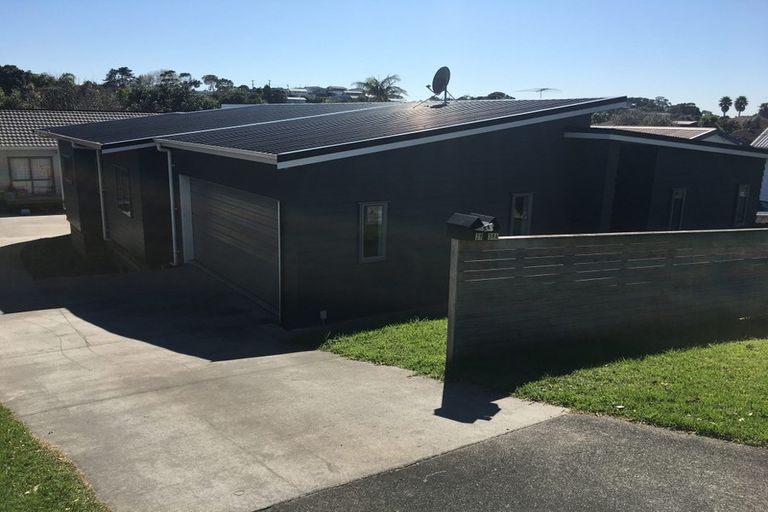 Photo of property in 39a Bay Street, Red Beach, 0932