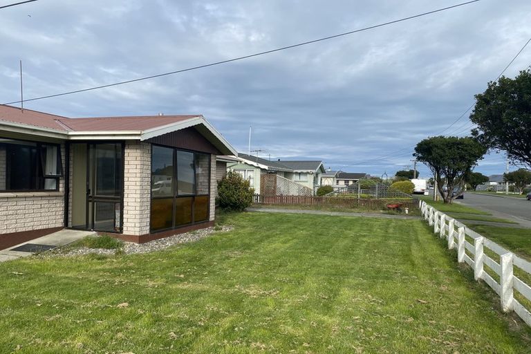 Photo of property in 5 Willis Street, Grasmere, Invercargill, 9810